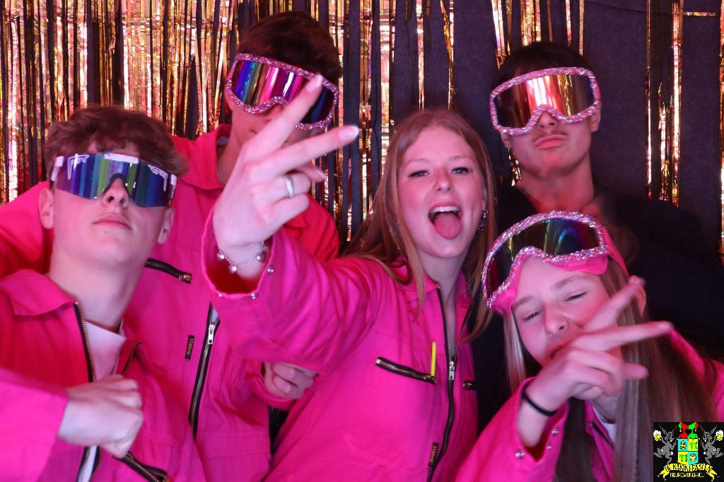 ../Images/Jeugd Opwarmbal Photobooth 153.jpg